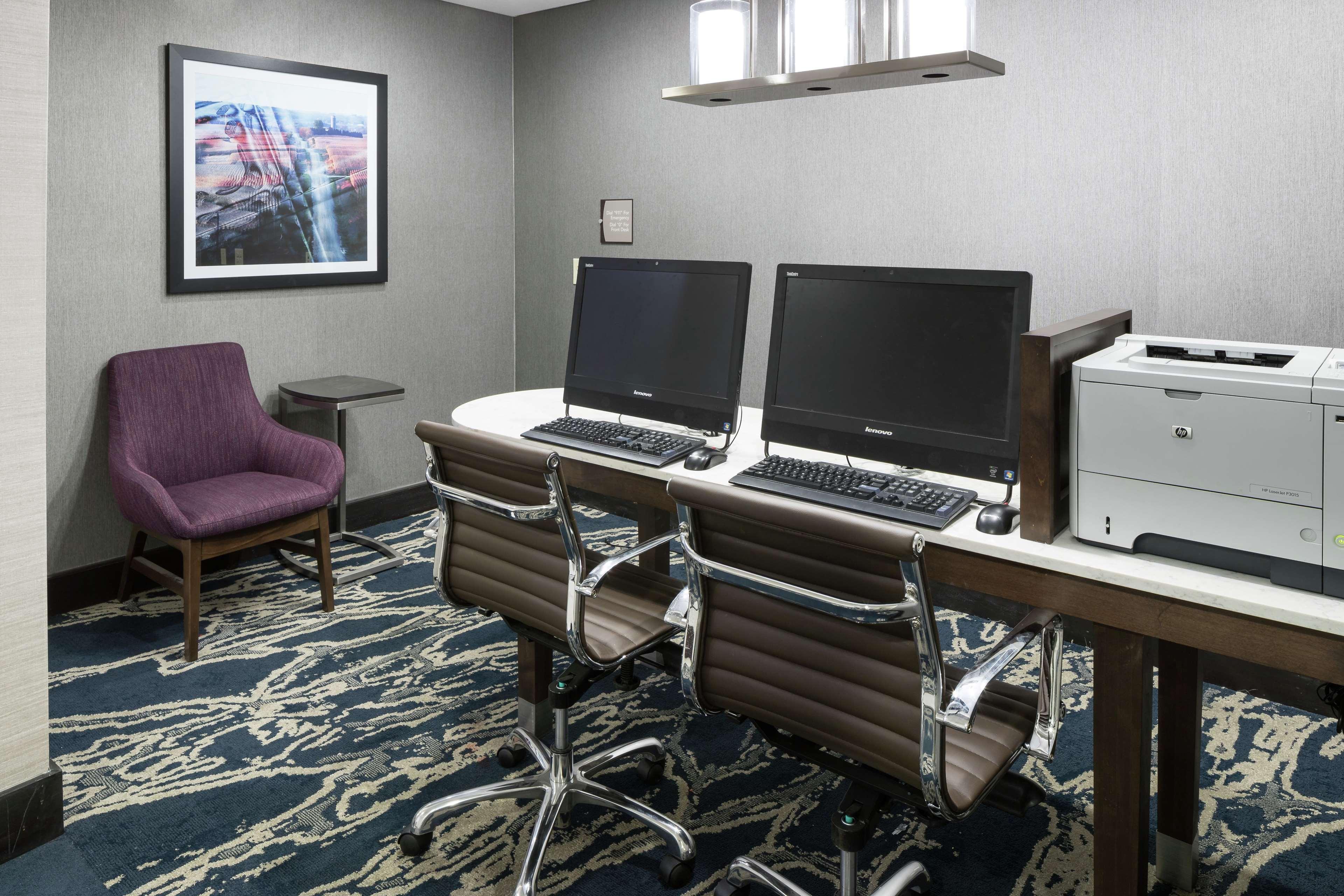 Homewood Suites By Hilton Cedar Rapids-North Εξωτερικό φωτογραφία