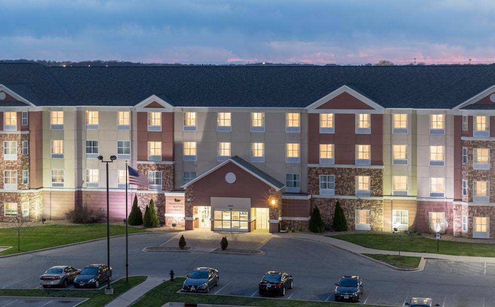 Homewood Suites By Hilton Cedar Rapids-North Εξωτερικό φωτογραφία