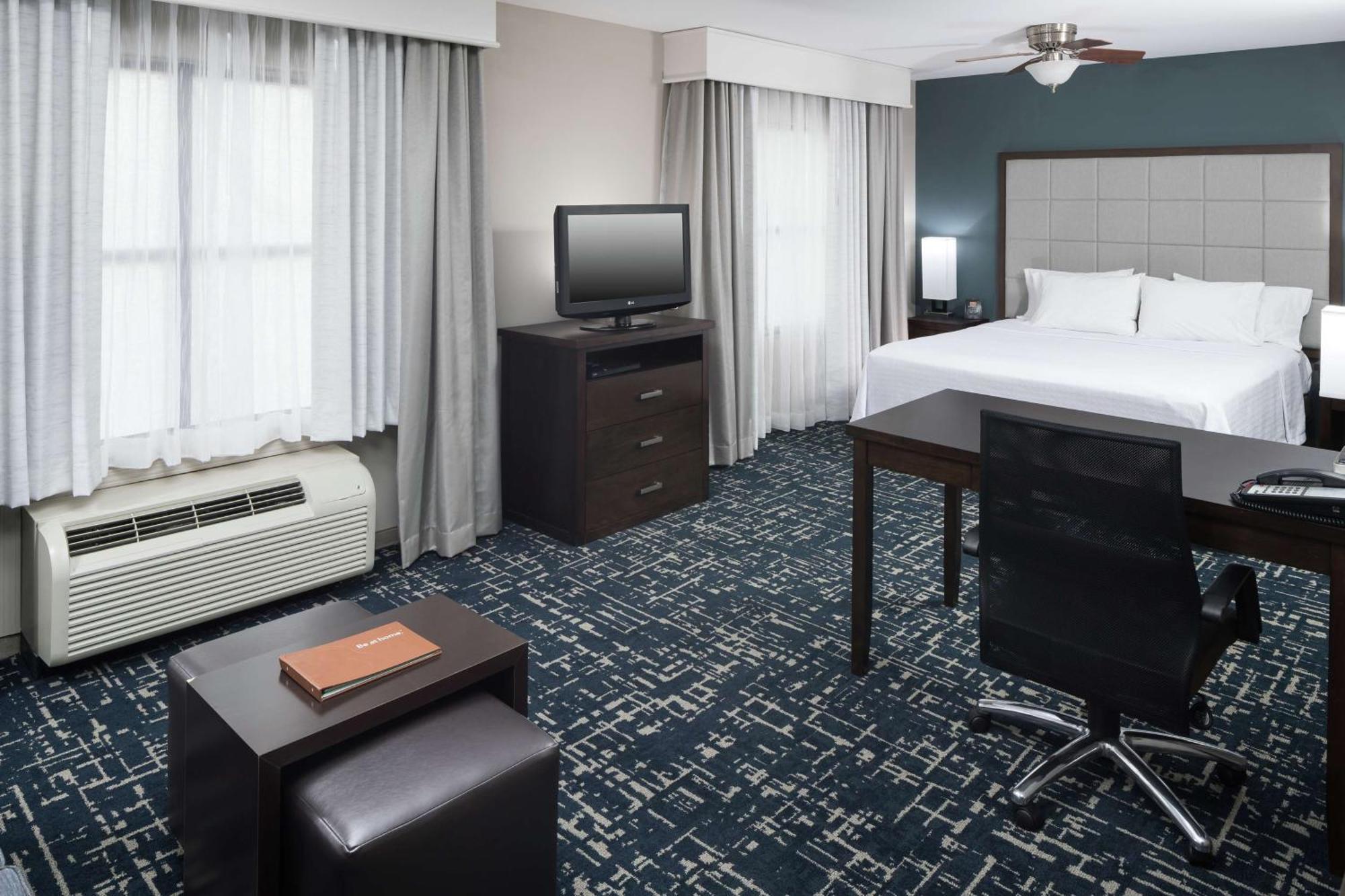 Homewood Suites By Hilton Cedar Rapids-North Εξωτερικό φωτογραφία